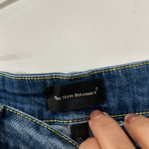 The style between us plus size jeans size 16 - Picture 3 of 10